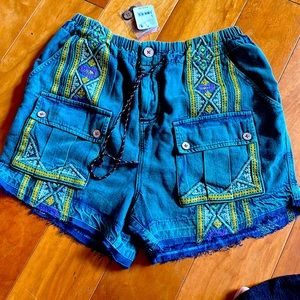 Free People embroidered cargo shorts S